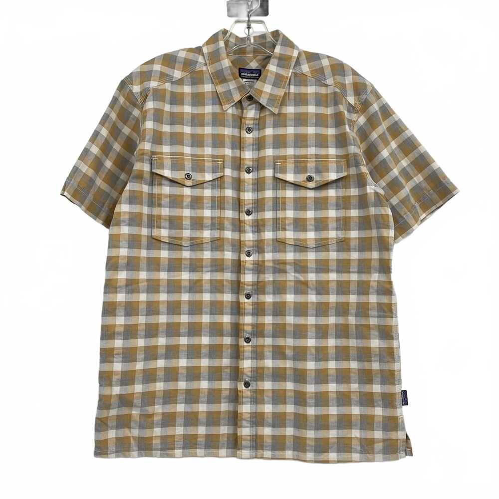 Patagonia Beige Gray Checkered Short Sleeve Button-Up Shirt | Mens M